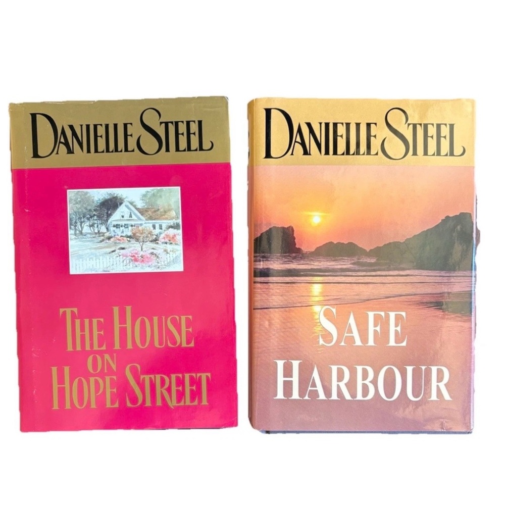 Danielle Steel Novels Lot of 2 Hardcover Safe Harbor The House On Hope Street